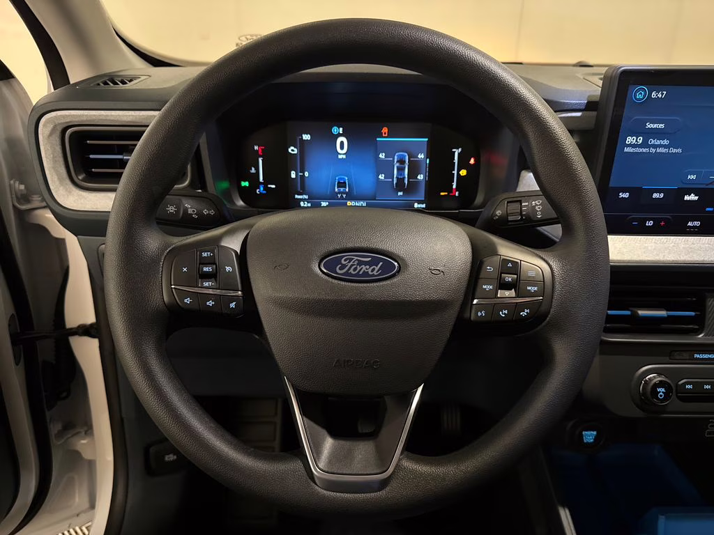 2026 Oxford White Ford Maverick XLT FWD Truck