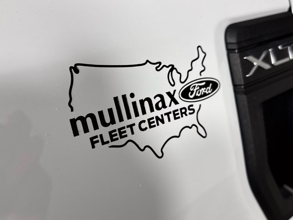 2026 Oxford White Ford Maverick XLT FWD Truck