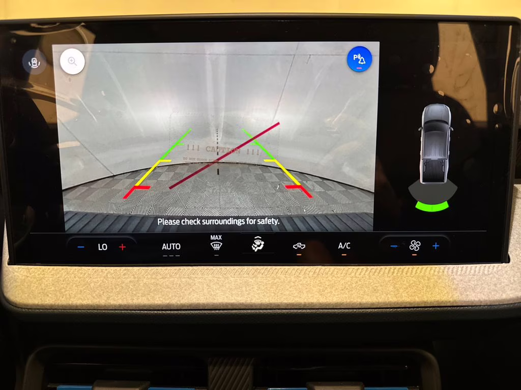 2026 Oxford White Ford Maverick XLT FWD Truck