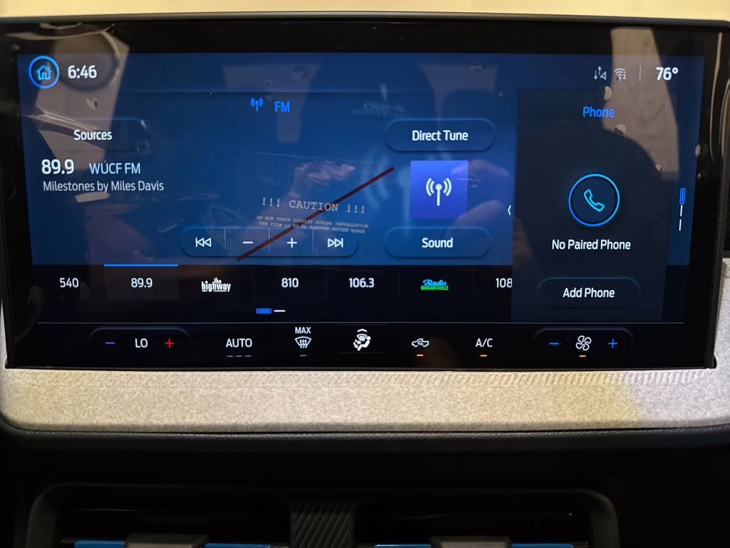 2026 Oxford White Ford Maverick XLT FWD Truck