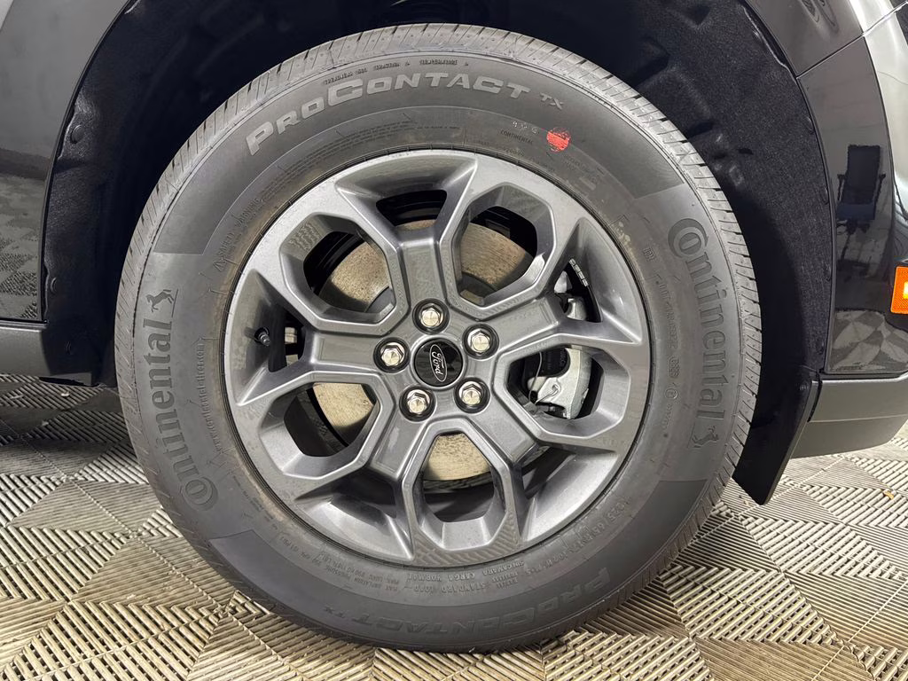 2026 Shadow Black Ford Maverick XLT FWD Truck