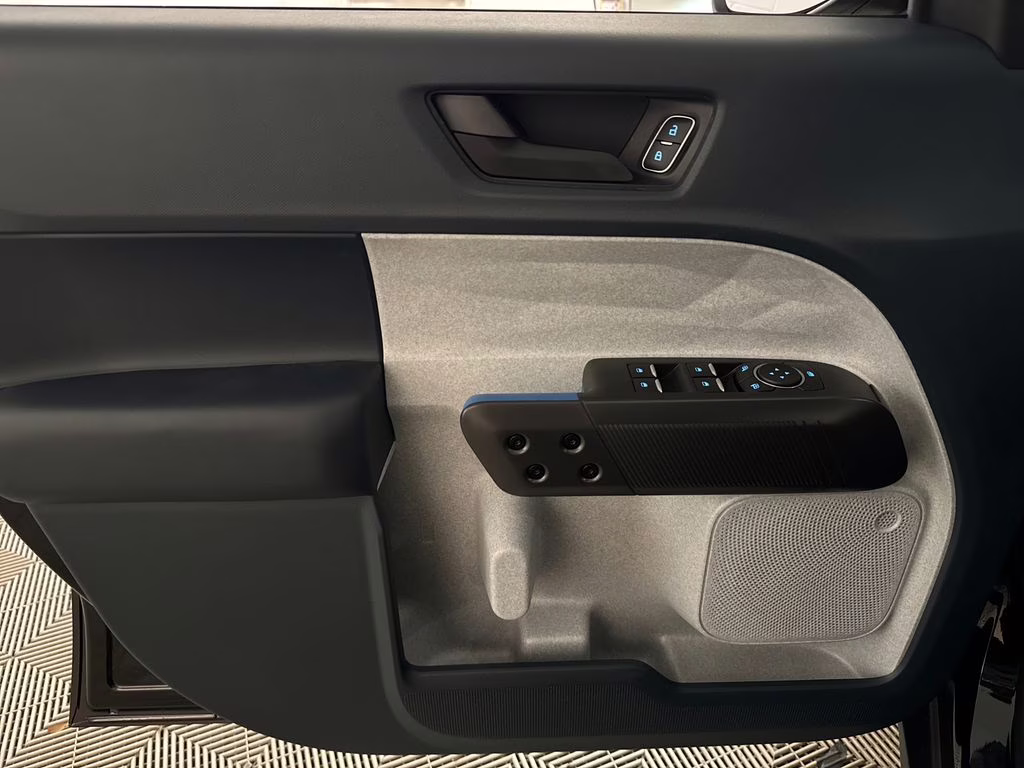 2026 Shadow Black Ford Maverick XLT FWD Truck