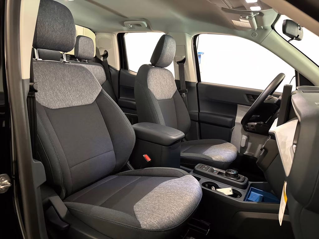 2026 Shadow Black Ford Maverick XLT FWD Truck