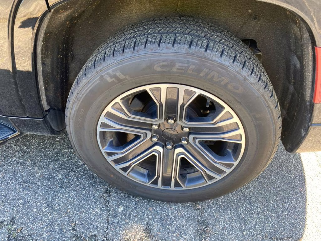 2024 Diamond Black Crystal Pearlcoat Jeep Wagoneer Series II RWD SUV