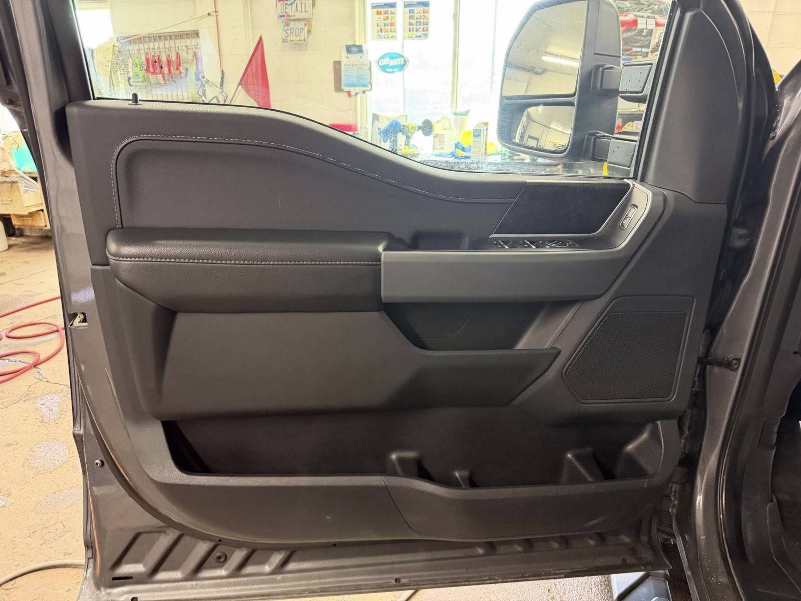 2023 Antimatter Blue Metallic Ford F-150 XLT 4X4 Truck