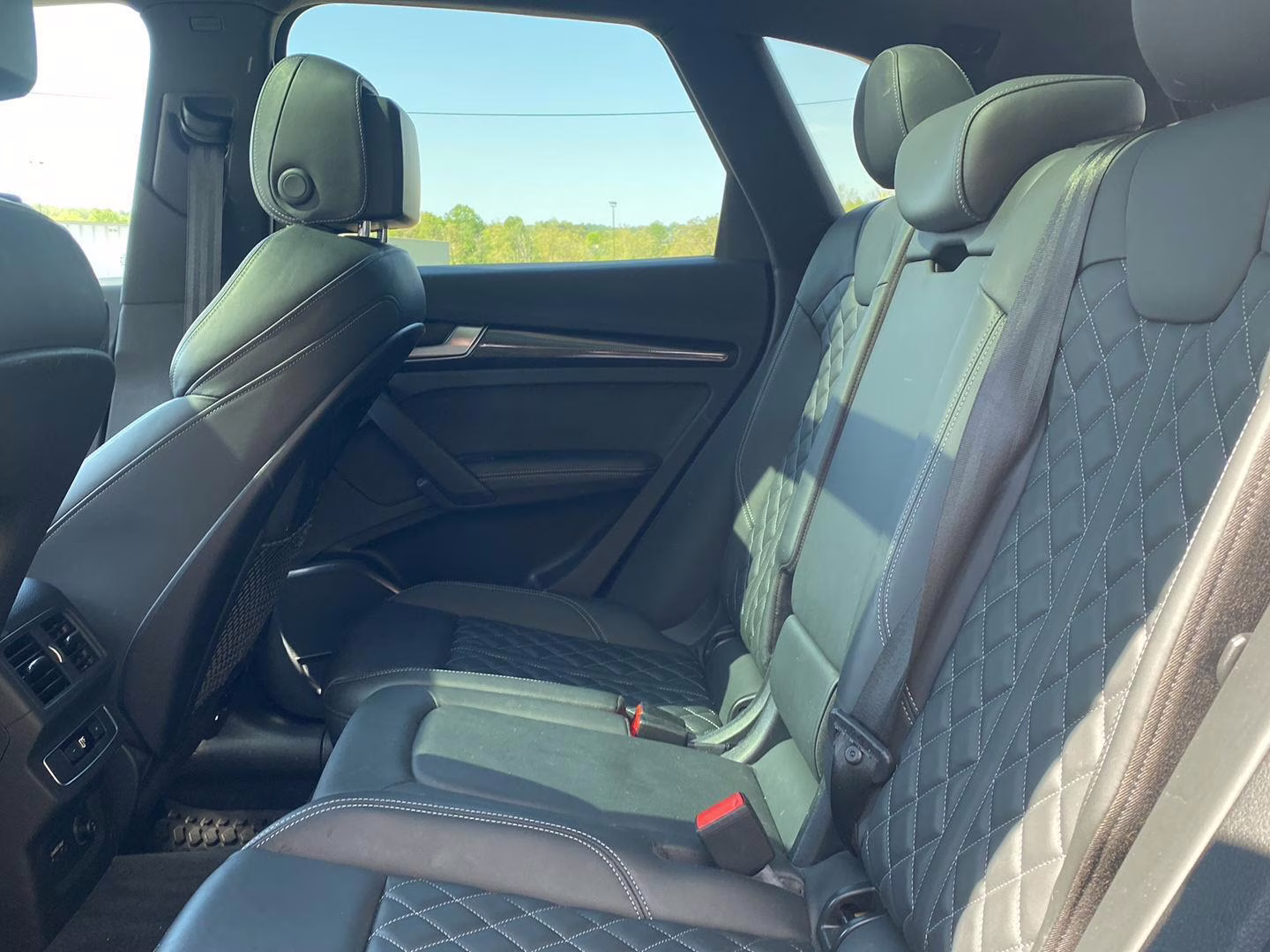 2022 Glacier White Metallic Audi SQ5 Premium Plus AWD SUV