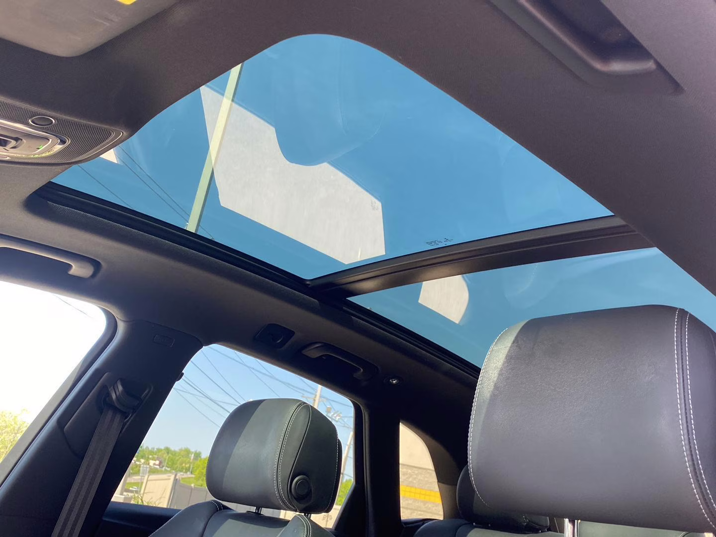 2022 Glacier White Metallic Audi SQ5 Premium Plus AWD SUV