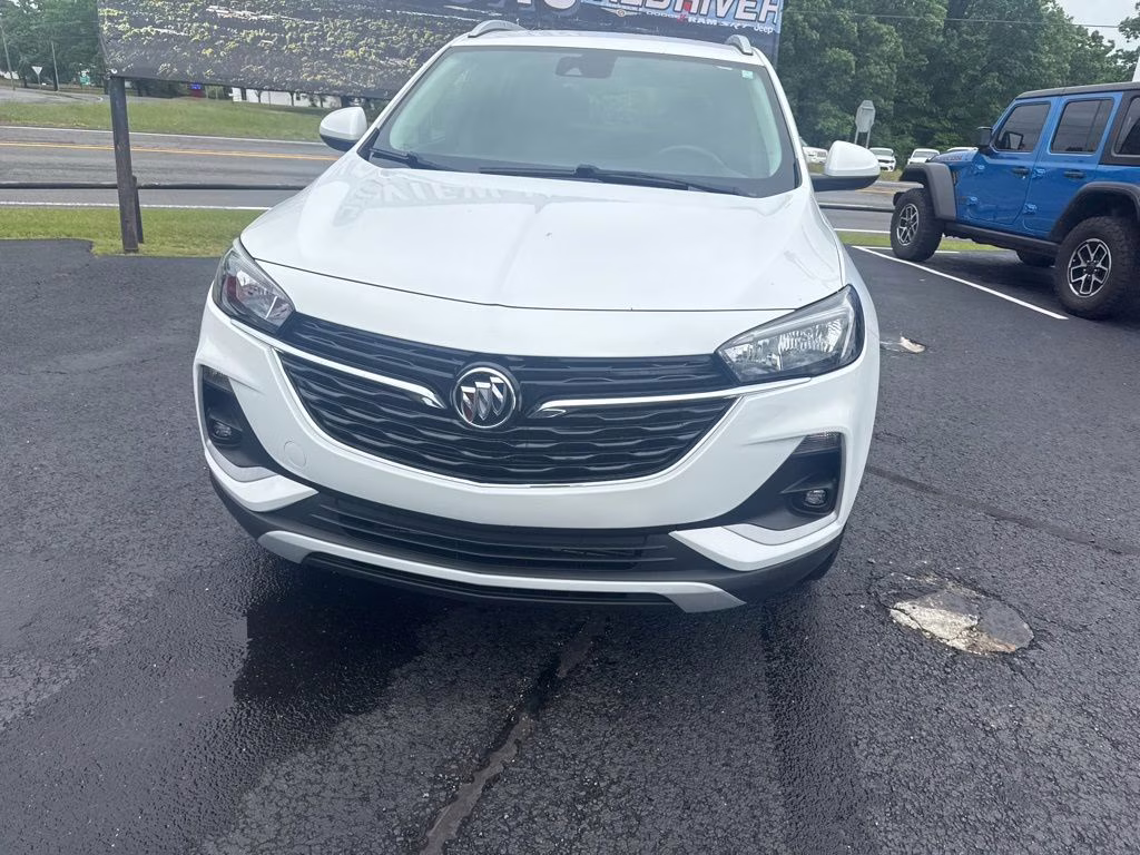 2022 Summit White Buick Encore GX Select FWD SUV