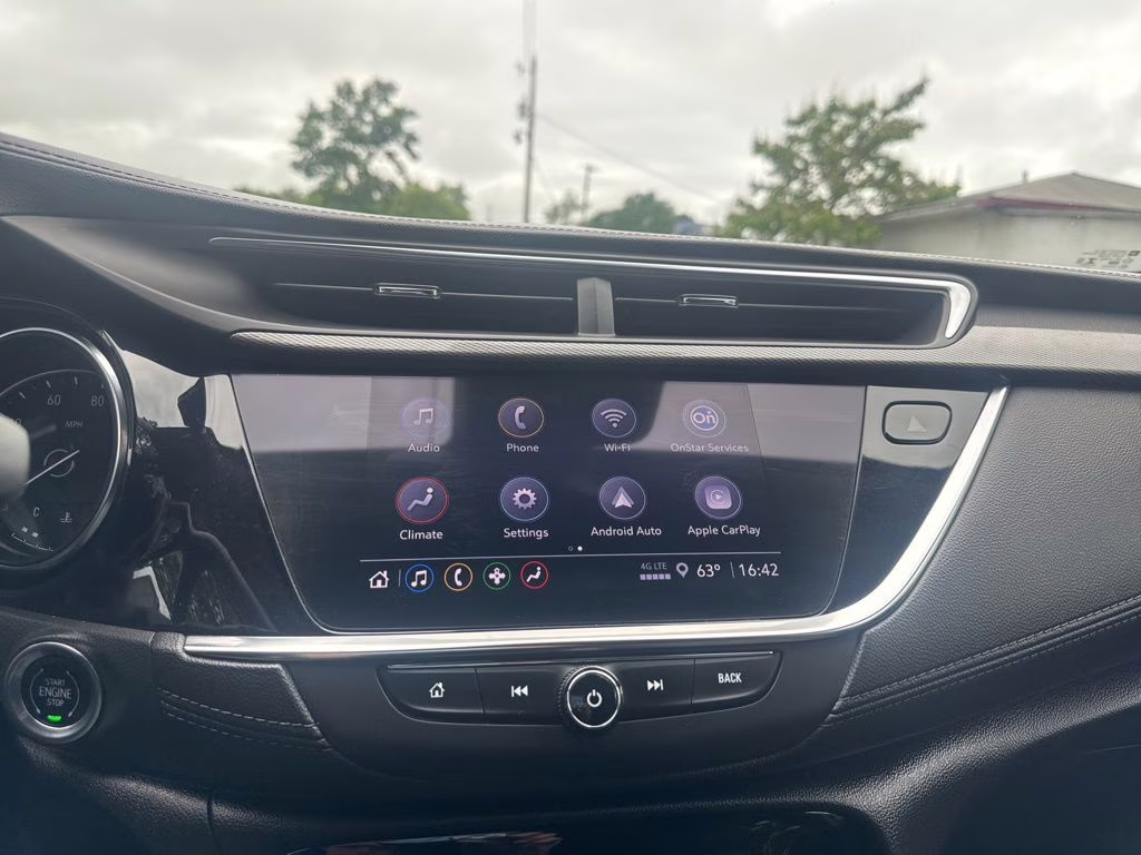 2022 Summit White Buick Encore GX Select FWD SUV