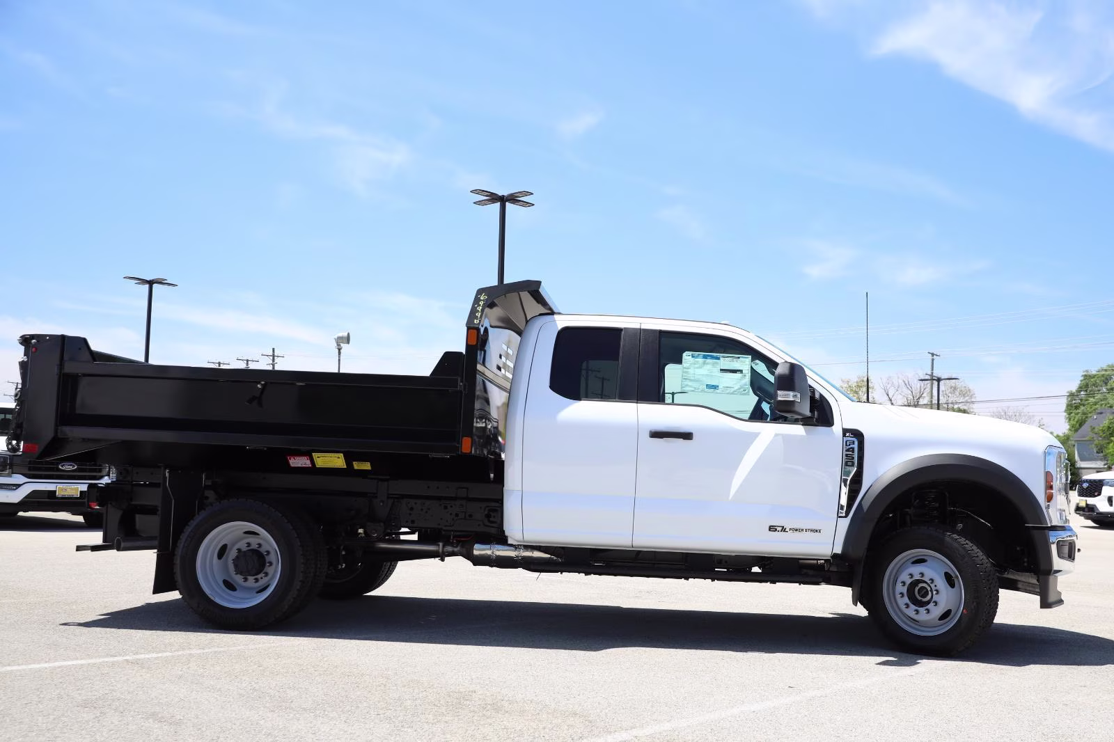 2026 Oxford White Ford Super Duty F-450 DRW XL 4X4 Truck