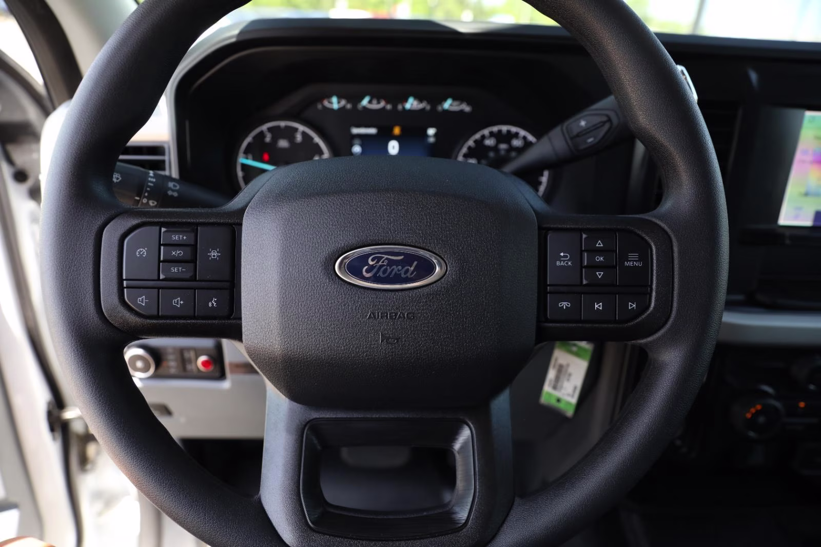 2026 Oxford White Ford Super Duty F-450 DRW XL 4X4 Truck