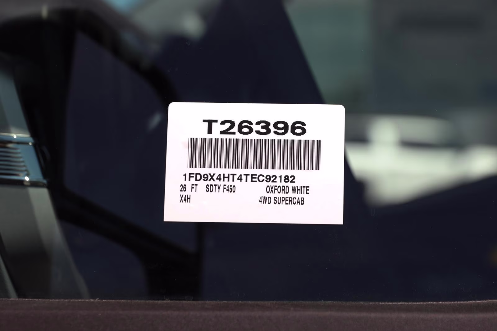 2026 Oxford White Ford Super Duty F-450 DRW XL 4X4 Truck