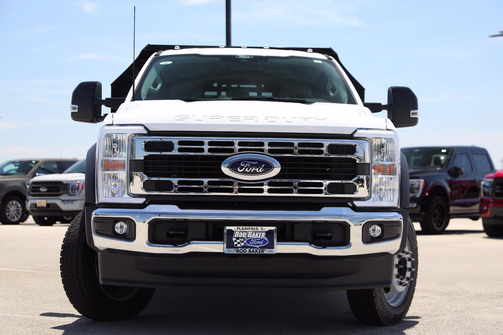 2026 Oxford White Ford Super Duty F-450 DRW XL 4X4 Truck