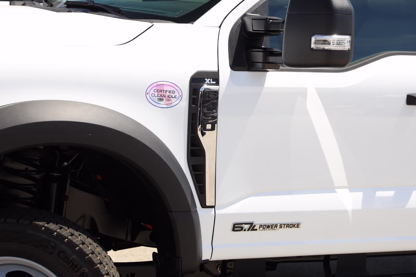 2026 Oxford White Ford Super Duty F-450 DRW XL 4X4 Truck