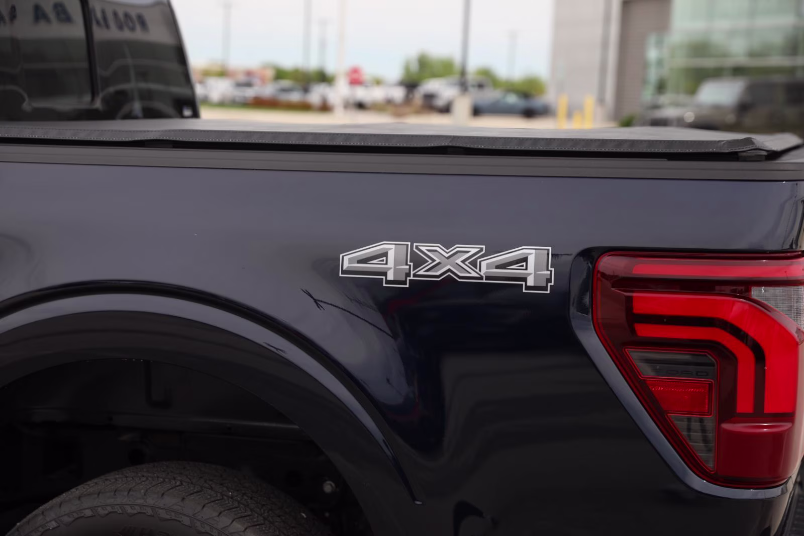 2025 Antimatter Blue Ford F-150 LARIAT 4X4 Truck