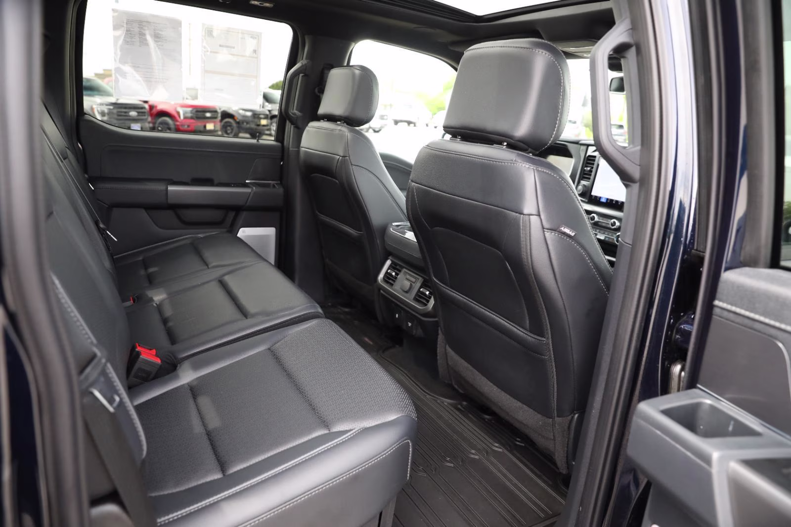 2025 Antimatter Blue Ford F-150 LARIAT 4X4 Truck