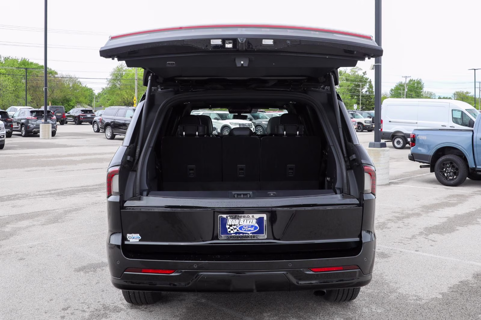 2025 Infinite Black Metallic Clearcoat Lincoln Navigator Reserve 4X4 SUV