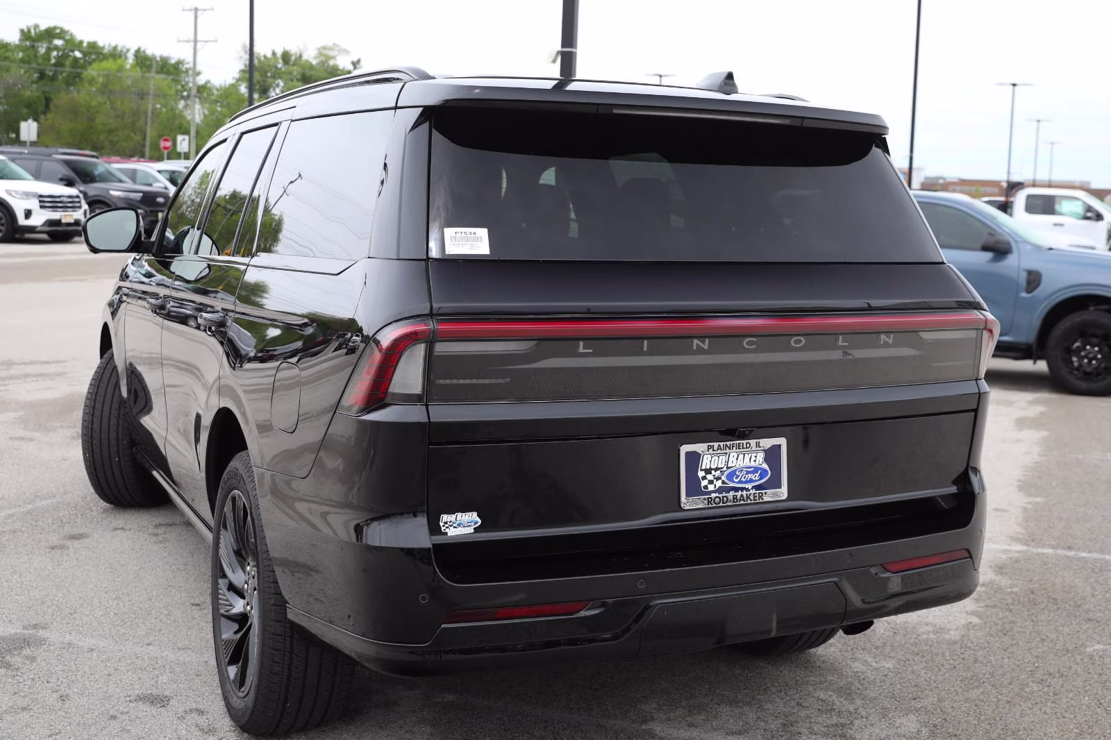 2025 Infinite Black Metallic Clearcoat Lincoln Navigator Reserve 4X4 SUV