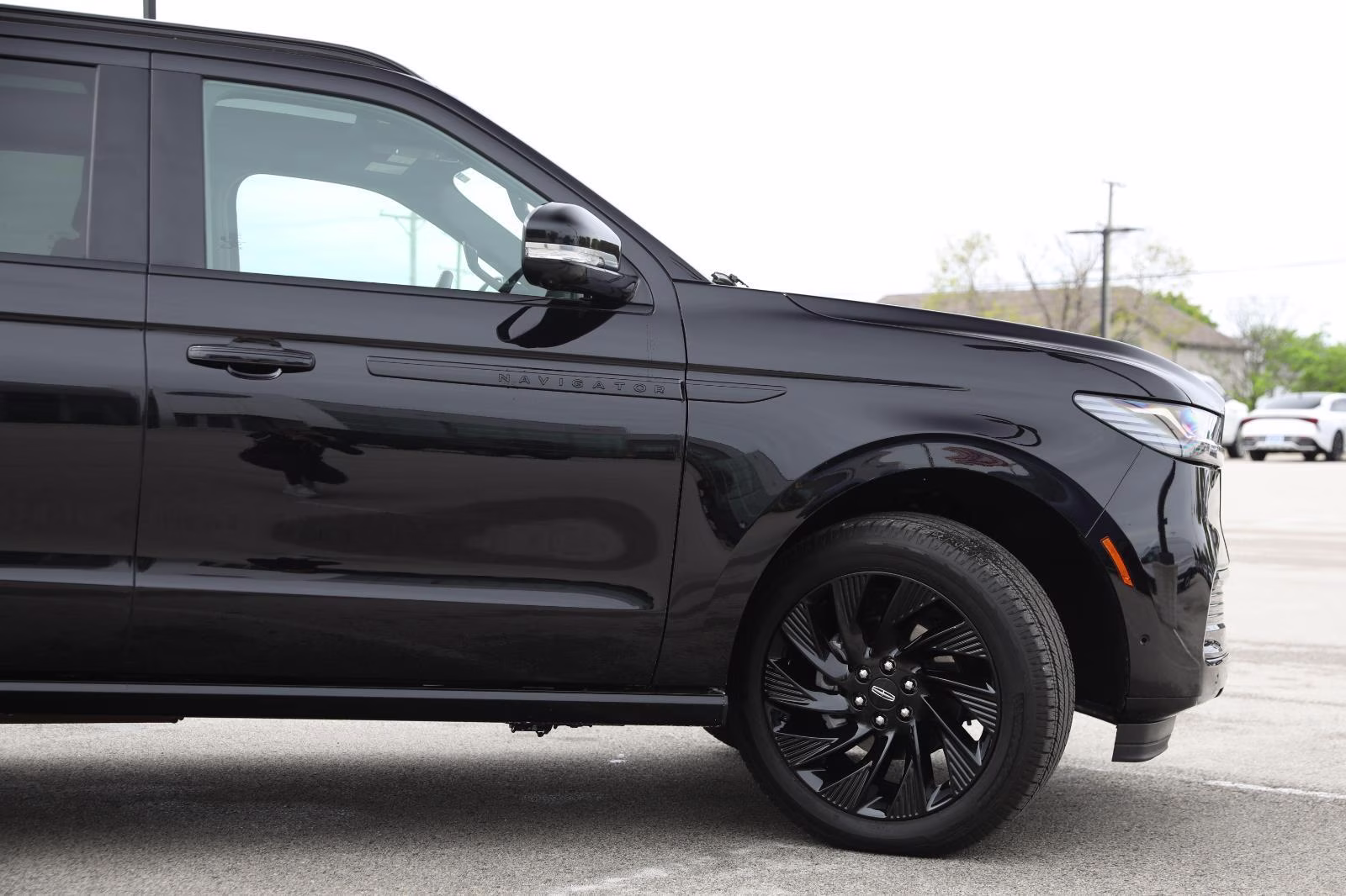 2025 Infinite Black Metallic Clearcoat Lincoln Navigator Reserve 4X4 SUV