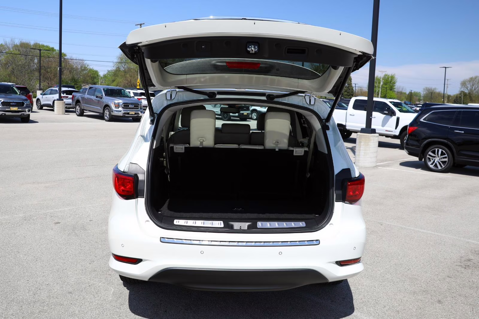 2019 Majestic White INFINITI QX60 LUXE AWD 2019.5