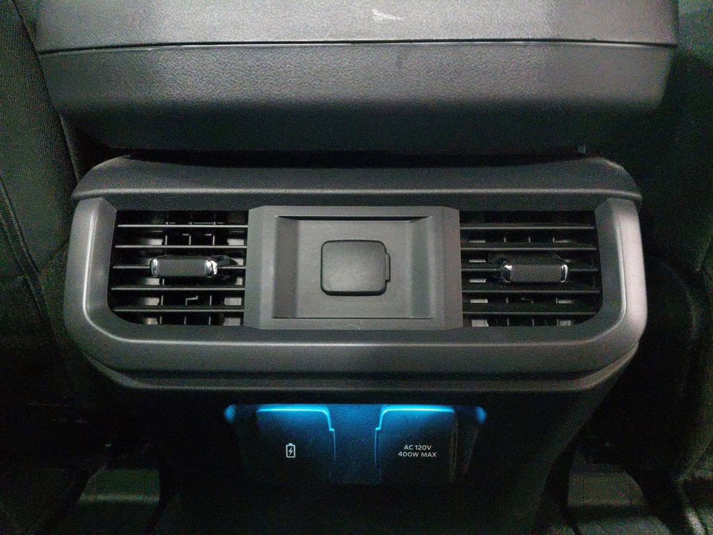 2025 Oxford White Ford F-150 XLT  w/Black Appearance Package 4X4 Truck