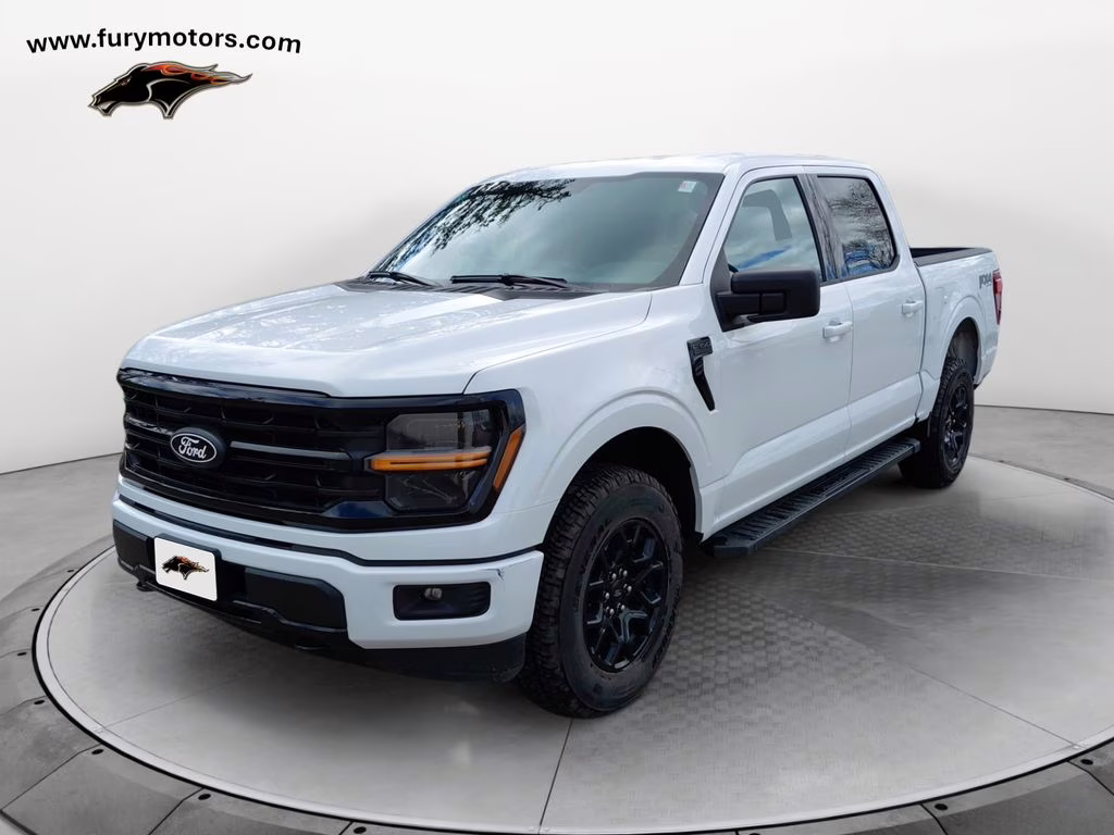 2025 Oxford White Ford F-150 XLT  w/Black Appearance Package 4X4 Truck