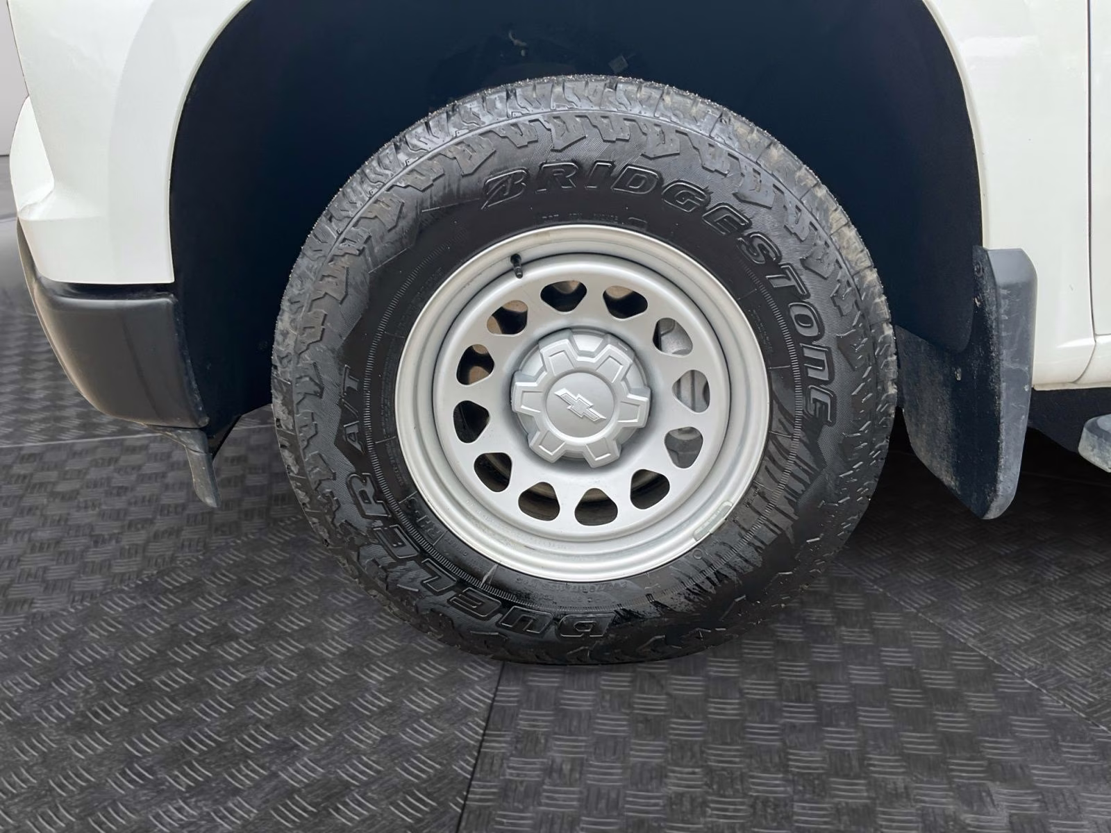 2025 Summit White Chevrolet Silverado 1500 WT 4X4 Truck