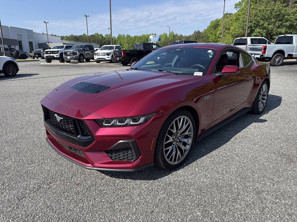 2025 Molten Magenta Metallic Tri-Coat Ford Mustang GT Premium RWD Coupe