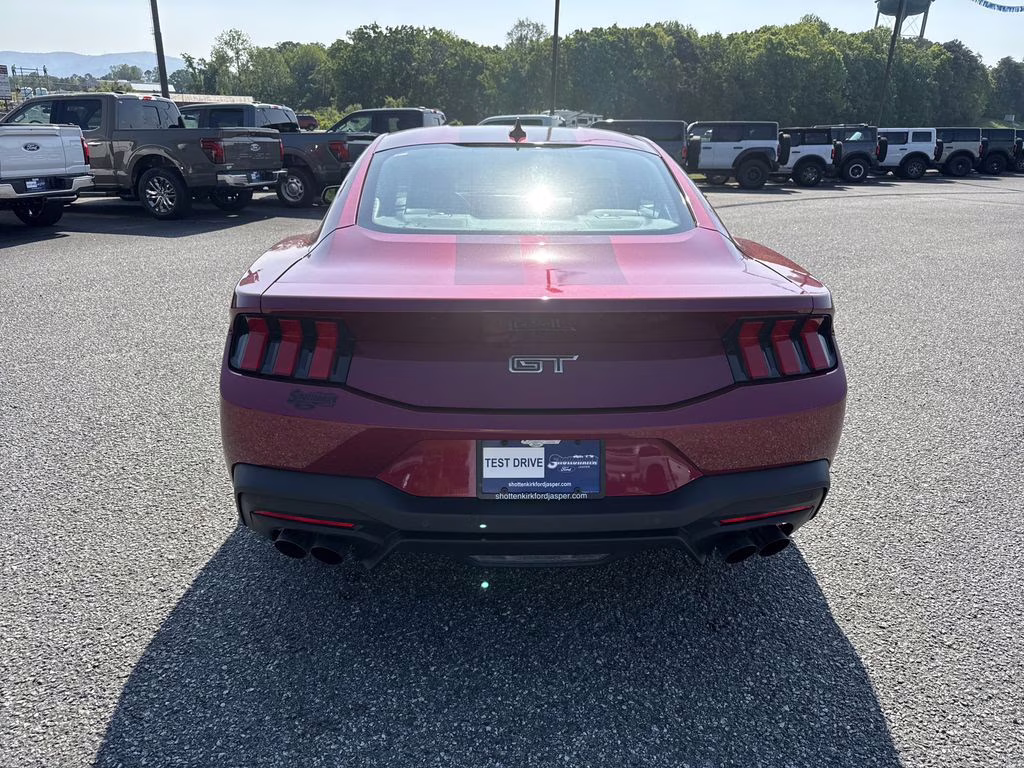 2025 Molten Magenta Metallic Tri-Coat Ford Mustang GT Premium RWD Coupe