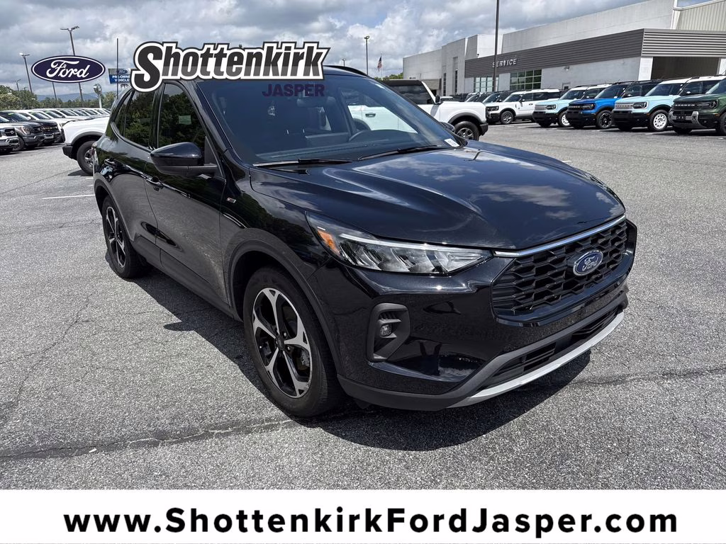 2025 Agate Black Metallic Ford Escape Hybrid ST-Line Select AWD SUV