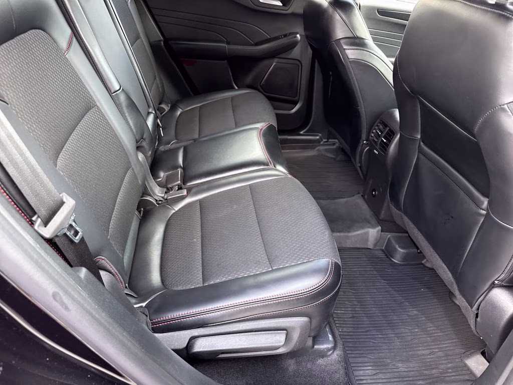2025 Agate Black Metallic Ford Escape Hybrid ST-Line Select AWD SUV