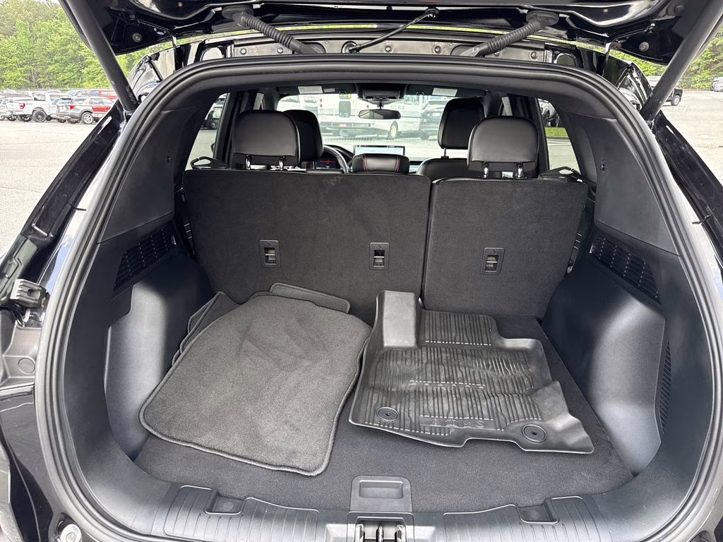 2025 Agate Black Metallic Ford Escape Hybrid ST-Line Select AWD SUV