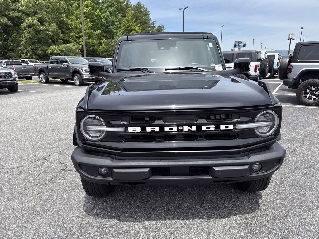 2023 Shadow Black Ford Bronco Outer Banks 4X4 SUV