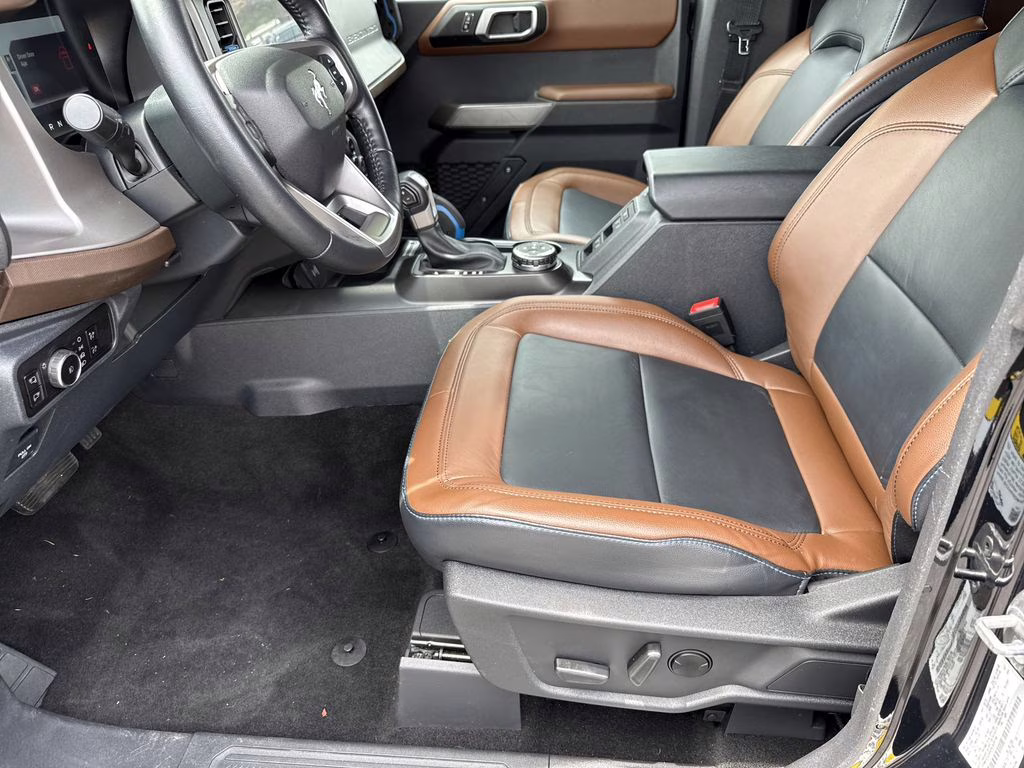 2023 Shadow Black Ford Bronco Outer Banks 4X4 SUV