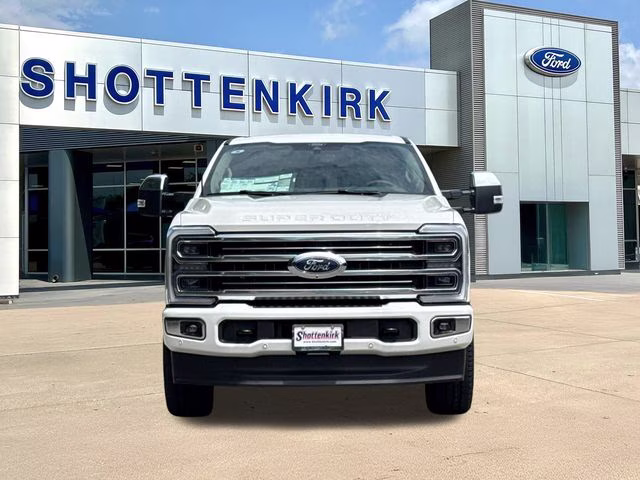 2026 White Ford Super Duty F-250 SRW Platinum 4X4 Truck