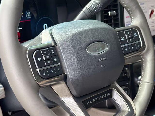 2026 White Ford Super Duty F-250 SRW Platinum 4X4 Truck