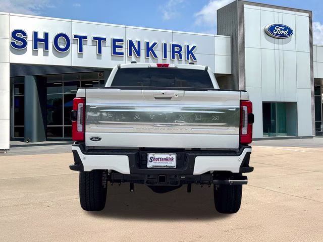 2026 White Ford Super Duty F-250 SRW Platinum 4X4 Truck