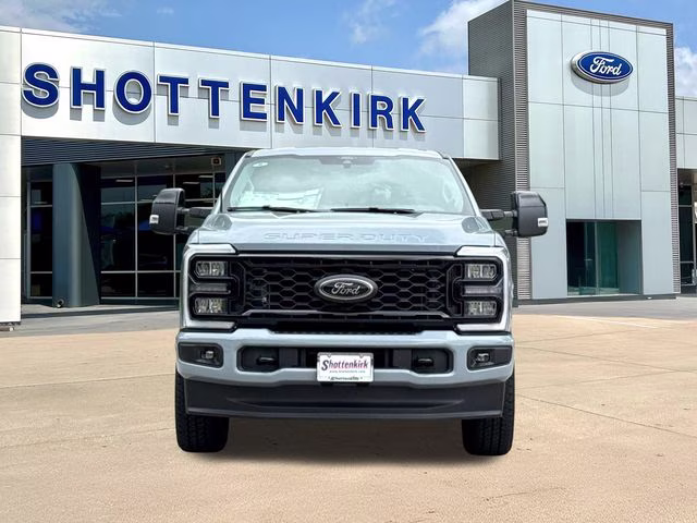 2026 Gray Ford Super Duty F-250 SRW Lariat 4X4 Truck