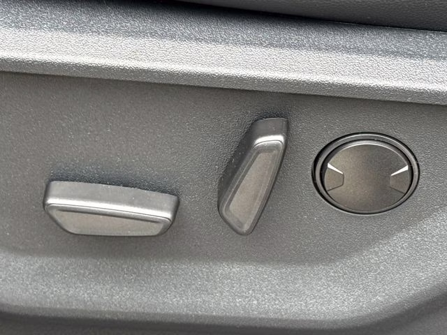 2026 Gray Ford Super Duty F-250 SRW Lariat 4X4 Truck