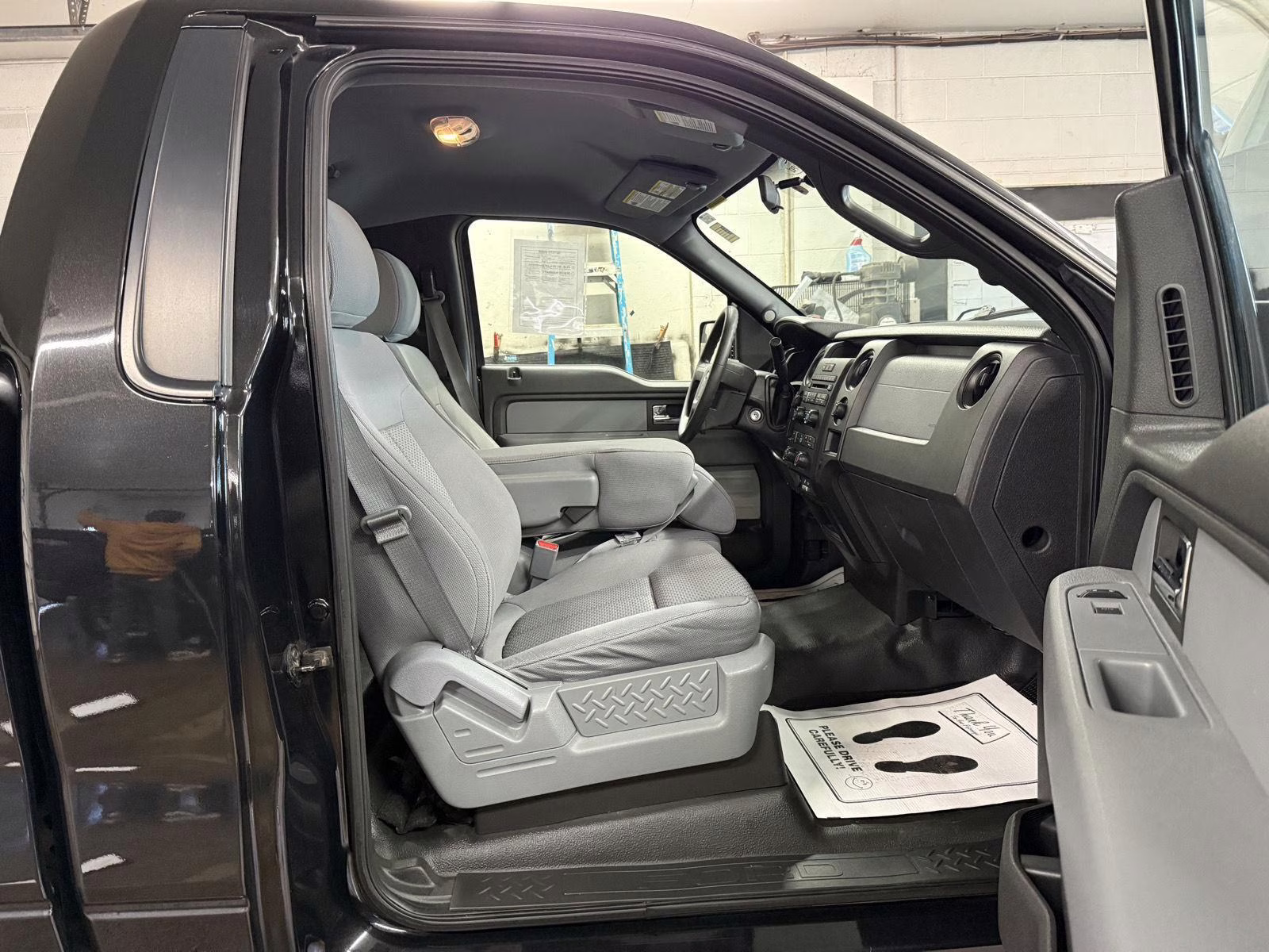 2013 Tuxedo Black Metallic Ford F-150 STX 4X4 Truck