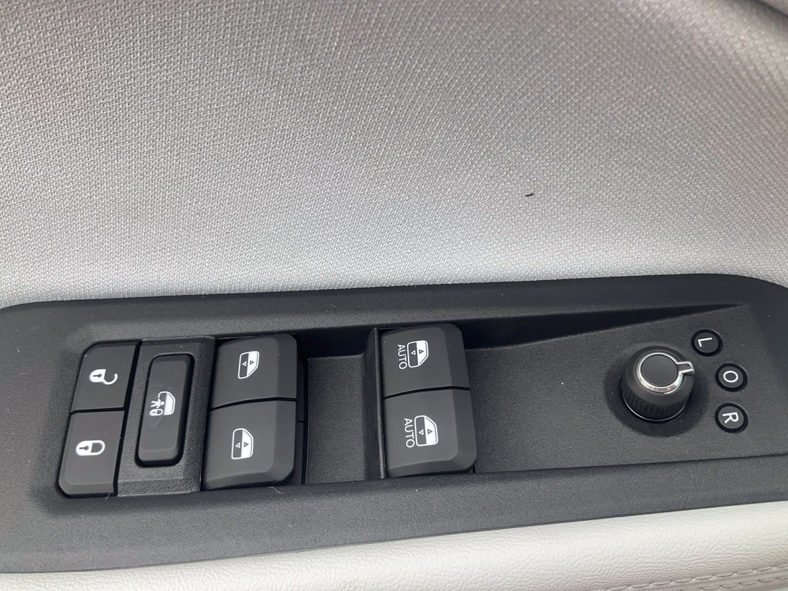 2026 '41 Jeep Cherokee Laredo 4X4 SUV