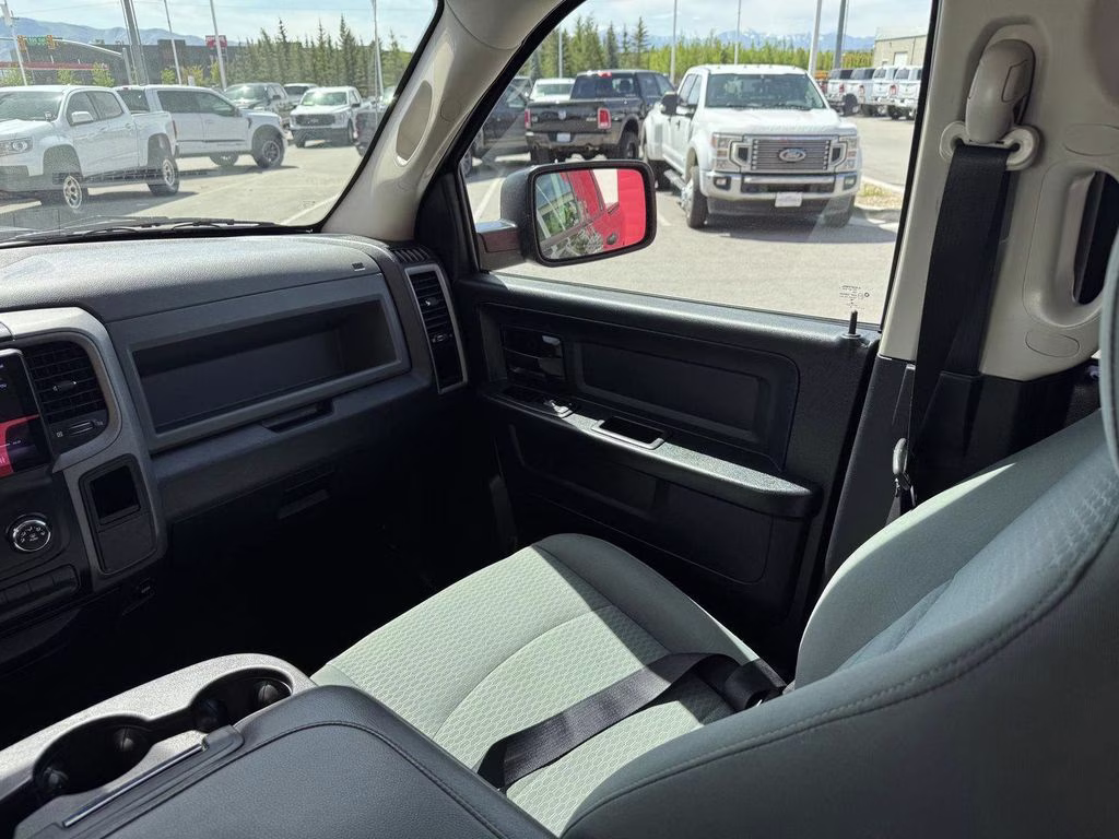 2016 Granite Crystal Metallic Clearcoat Ram 1500 Express 4X4 Truck