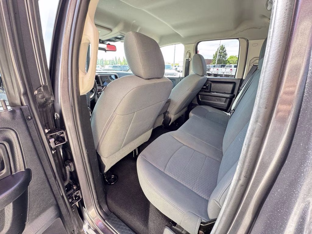 2016 Granite Crystal Metallic Clearcoat Ram 1500 Express 4X4 Truck