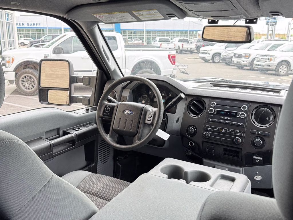 2015 Black Ford Super Duty F-350 SRW Platinum 4X4 Truck