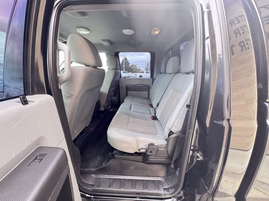 2015 Black Ford Super Duty F-350 SRW Platinum 4X4 Truck