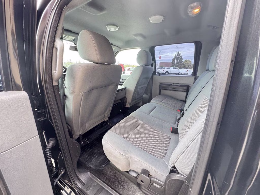2015 Black Ford Super Duty F-350 SRW Platinum 4X4 Truck