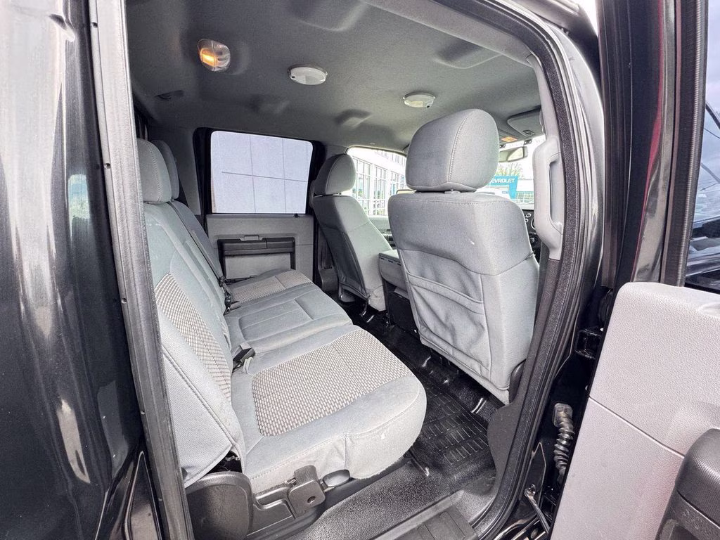 2015 Black Ford Super Duty F-350 SRW Platinum 4X4 Truck