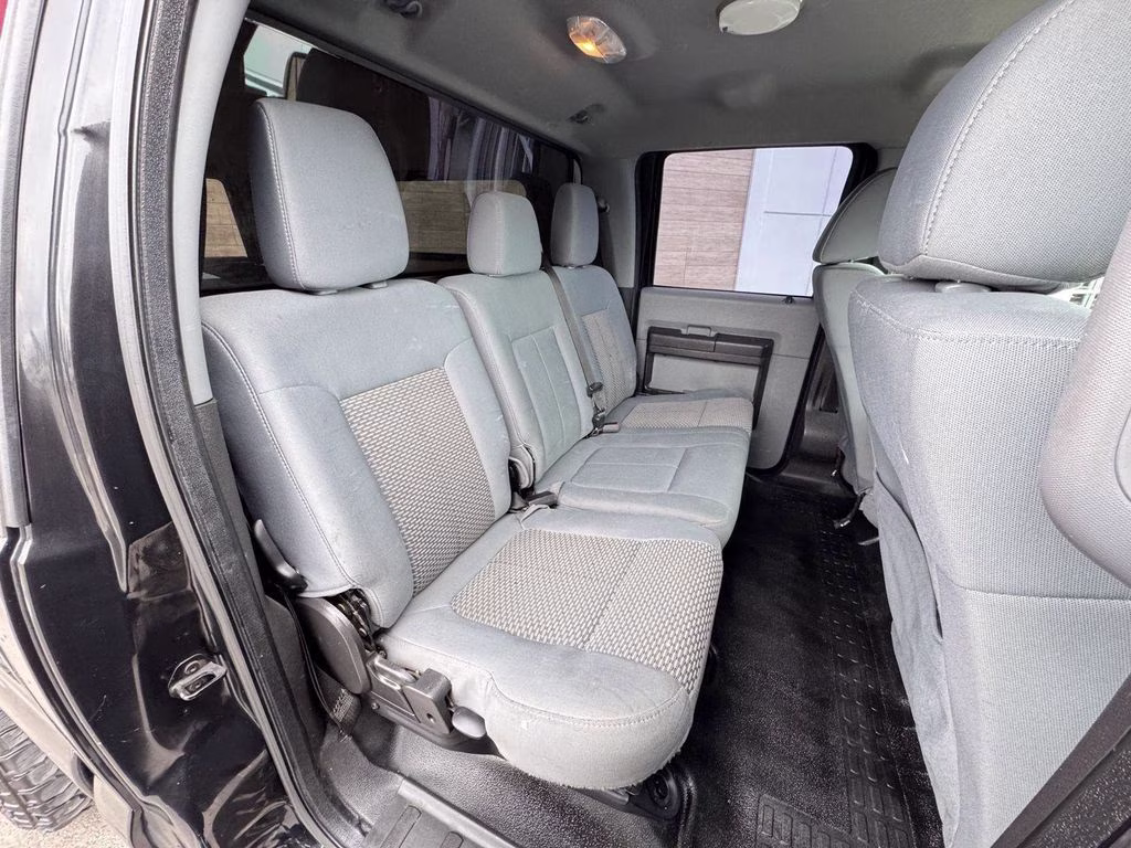 2015 Black Ford Super Duty F-350 SRW Platinum 4X4 Truck