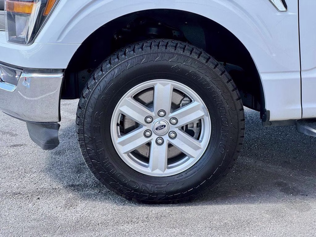 2023 White Ford F-150 XLT 4X4 Truck