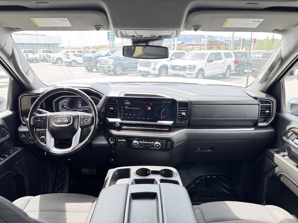 2024 White GMC Sierra 3500HD SLE 4X4 Truck